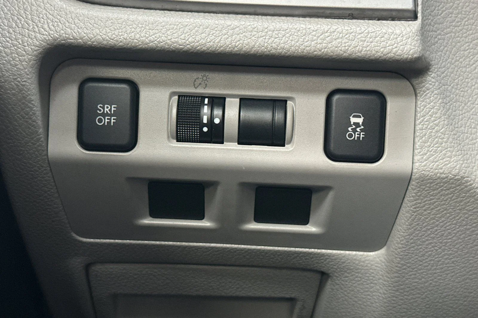 Used 2016 Gray Subaru 2.5i Premium image 33