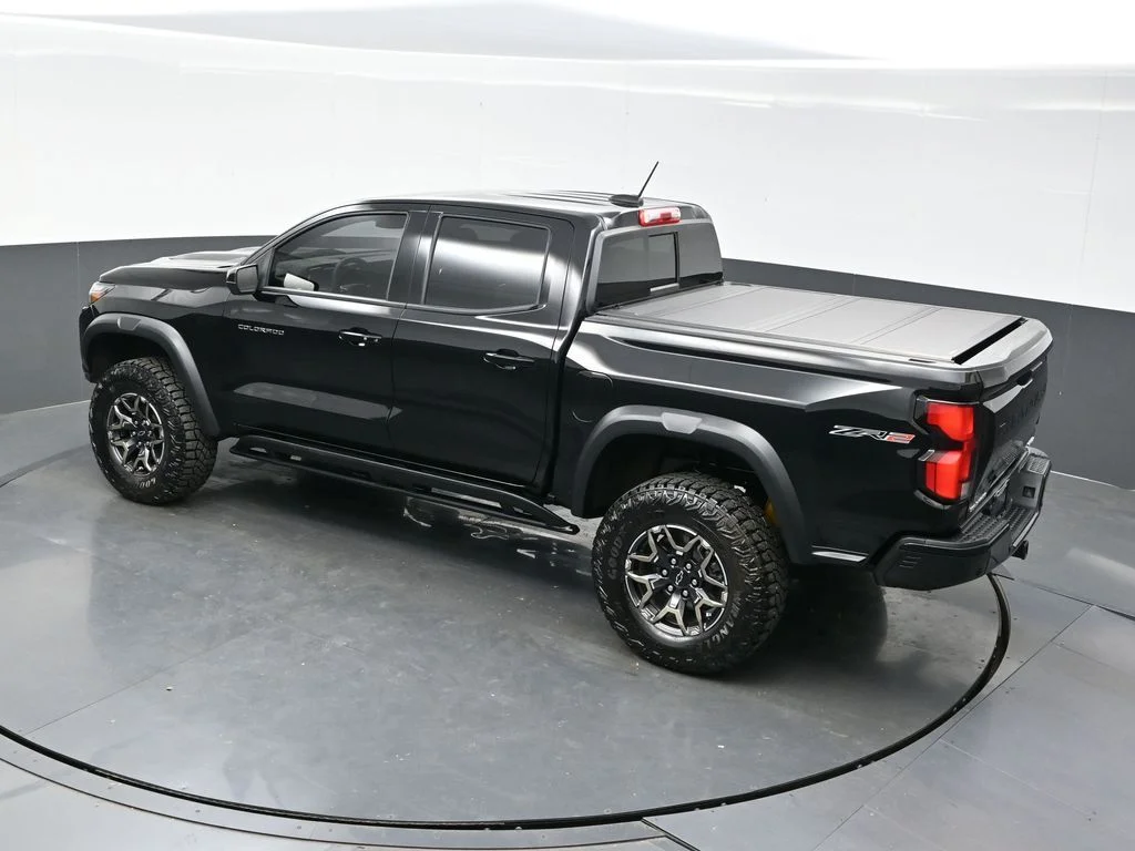 Used 2026 Black Chevrolet ZR2 image 32