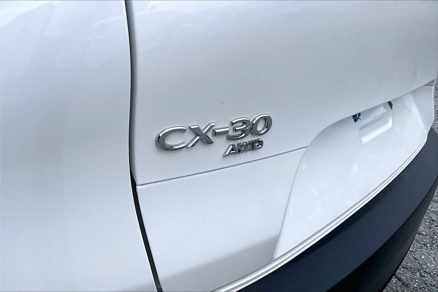 Used 2025 Snowflake White Pearl Mica Mazda 2.5 S Preferred Package image 10