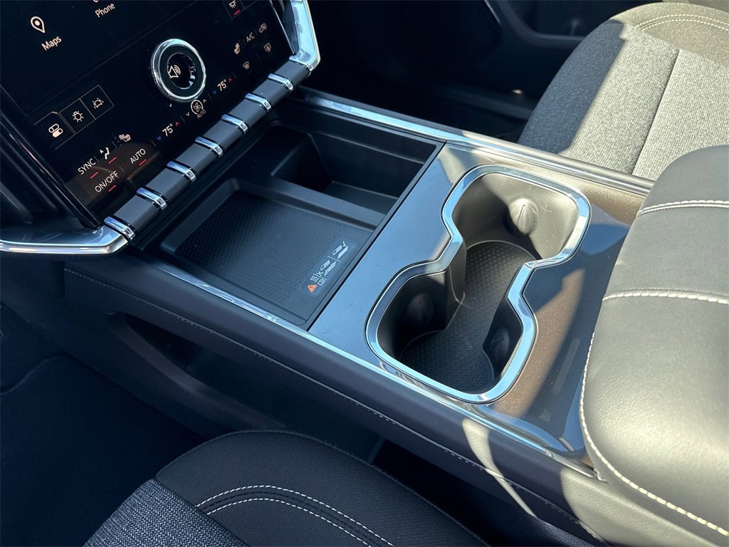 2026 GMC ACADIA - Image 25