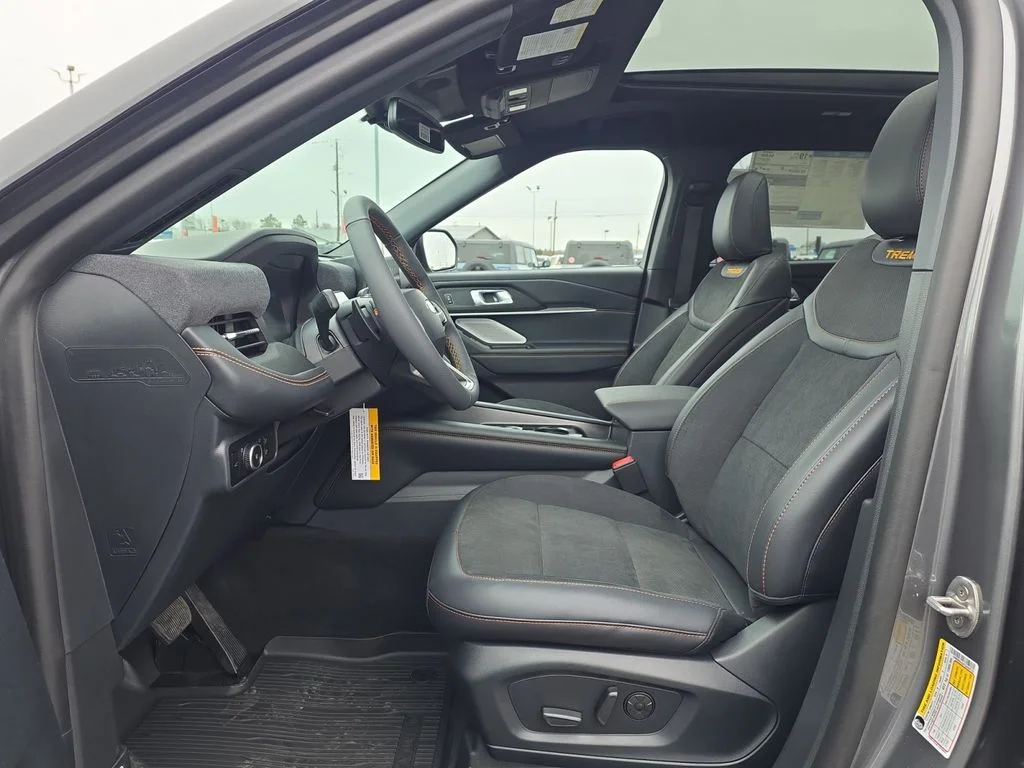 2026 Ford Explorer Tremor - Photo 16