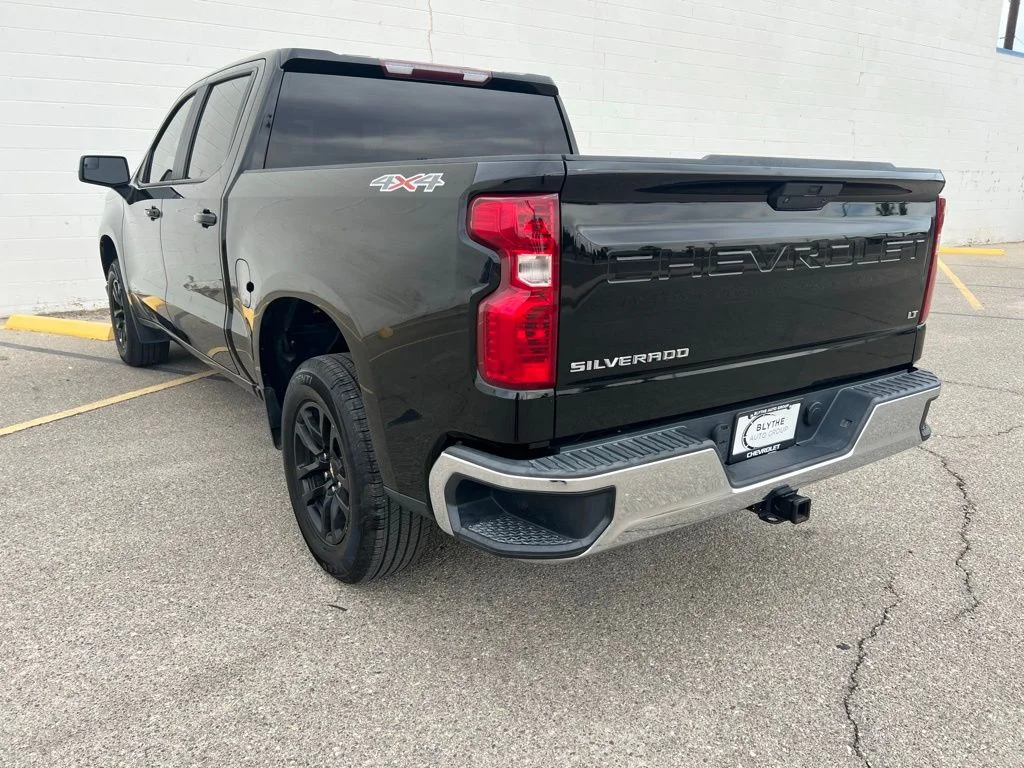 Used 2021 Black Chevrolet LT image 3