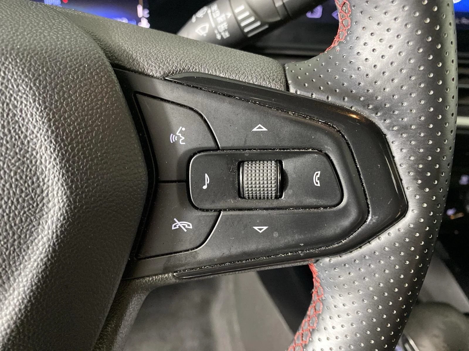Used 2024 Mosaic Black Metallic Chevrolet 2RS image 14