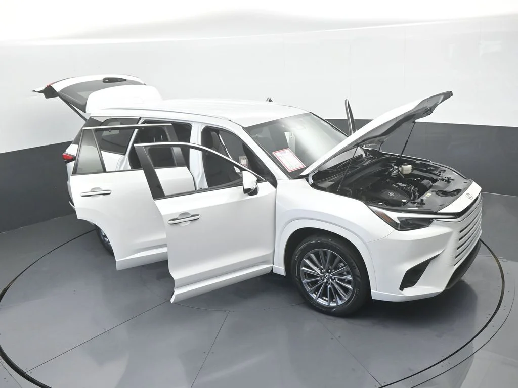 Used 2024 White Lexus 350 Premium image 69