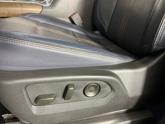 2024 Chevrolet Silverado 3500HD High Country - Photo 29