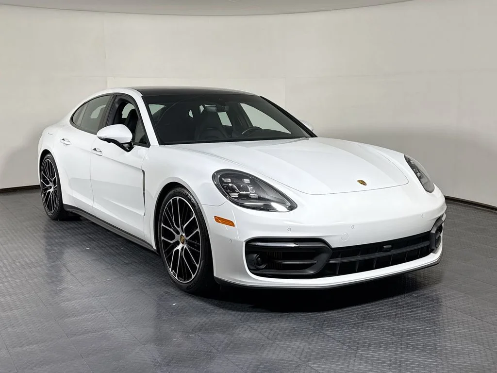 Used 2023 Carrara White Metallic Porsche 4 Platinum Edition image 9