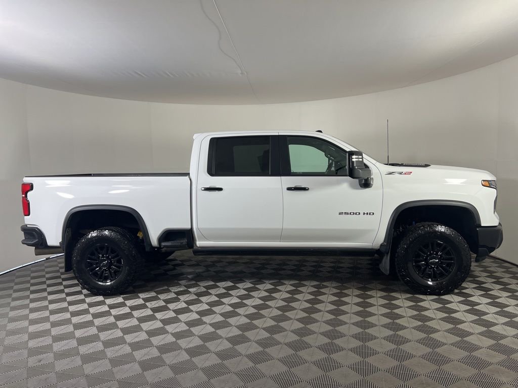 Used 2025 Summit White Chevrolet ZR2 image 28