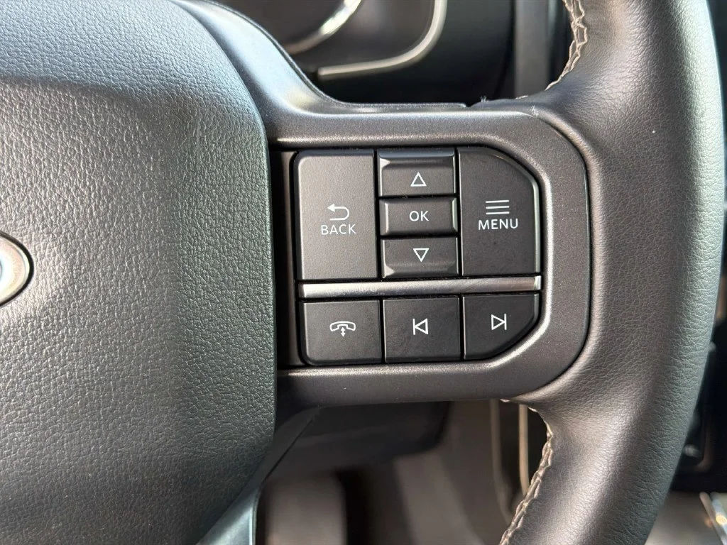 Used 2023 Silver Metallic Ford XLT image 29