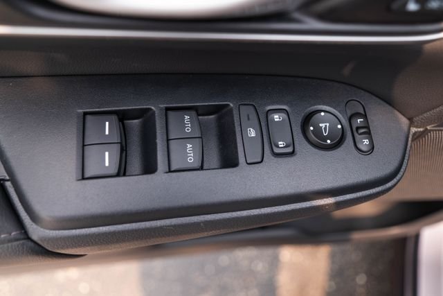 Used 2020  Honda EX-L image 20