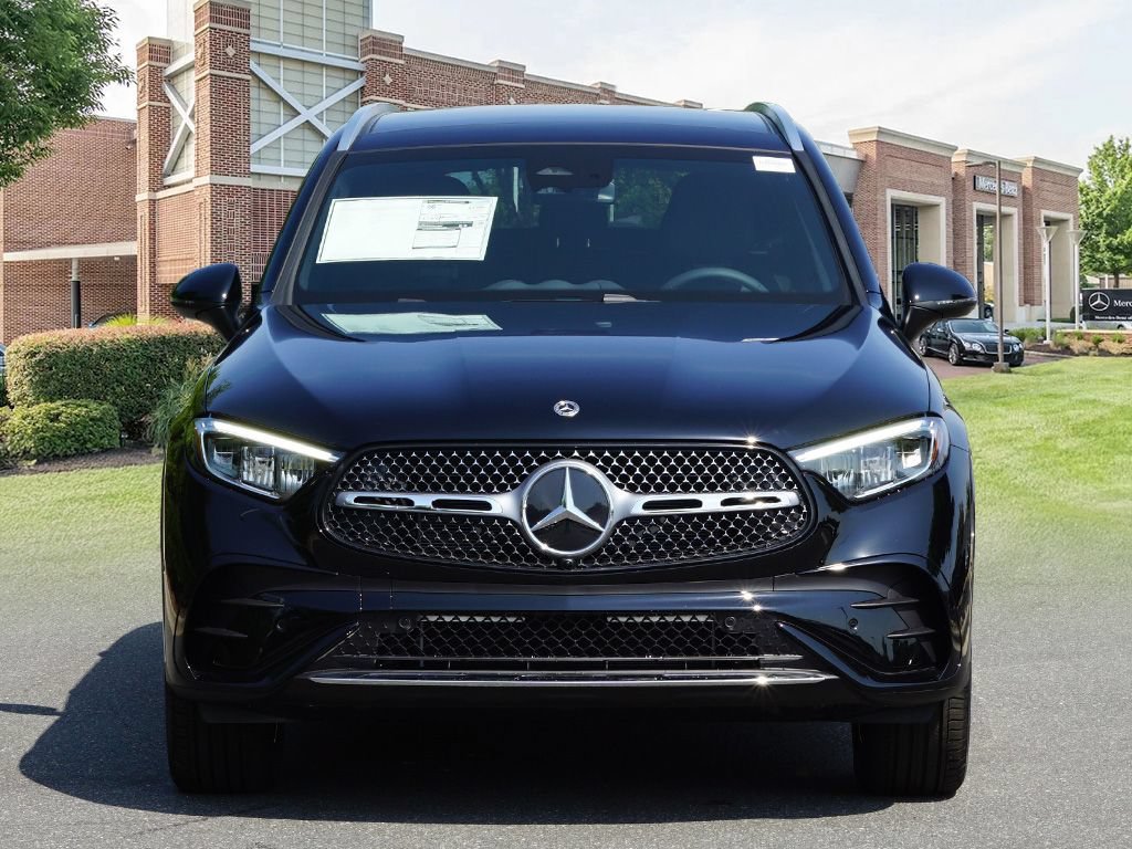 New 2026 Black Mercedes-Benz GLC 300 image 37