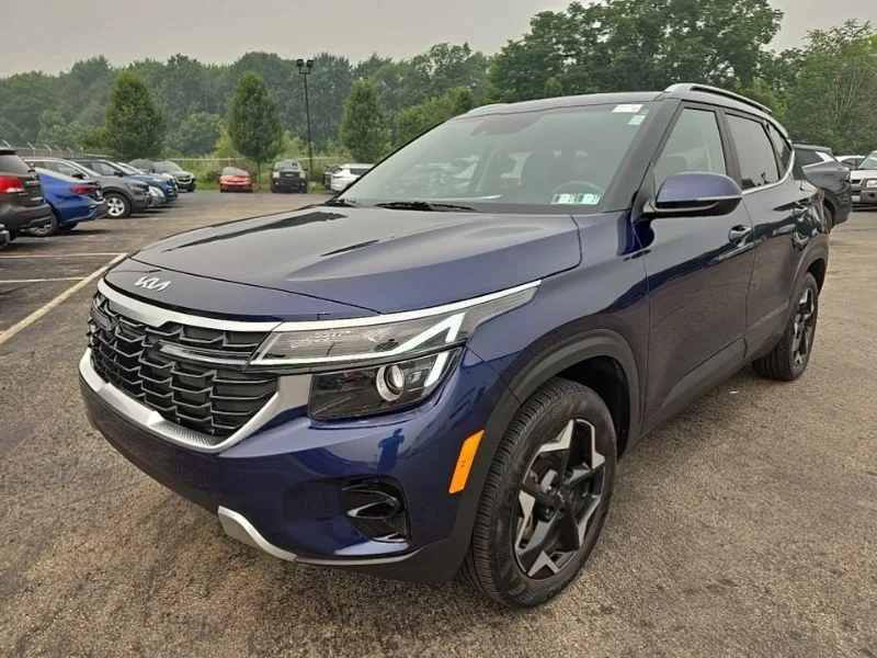 Used 2024 Blue Kia EX image 3