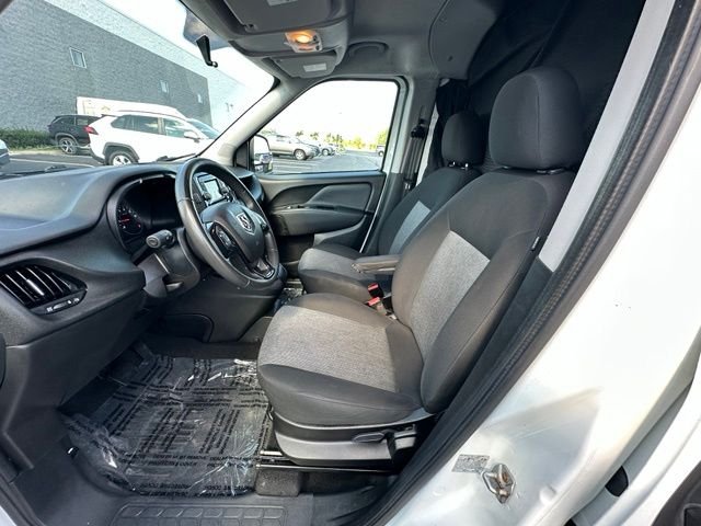 Used 2021 White Ram Tradesman SLT image 27