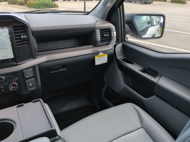 New 2026 Oxford White Ford XL image 17