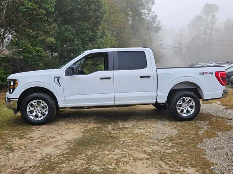 Used 2023 Oxford White Ford XLT image 5