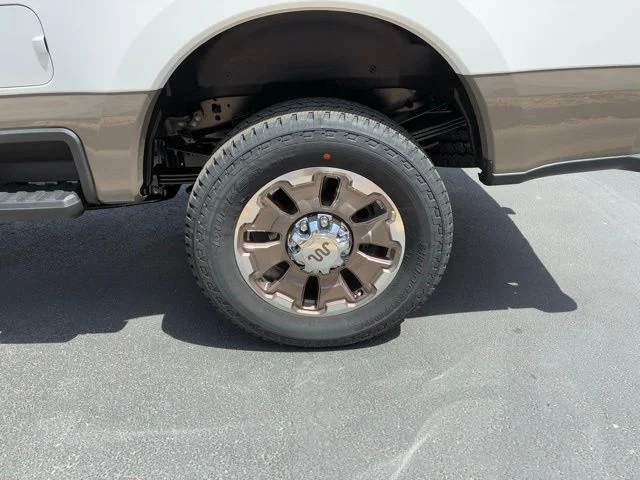 New 2026 Star White Metallic Tri-Coat Ford King Ranch image 17