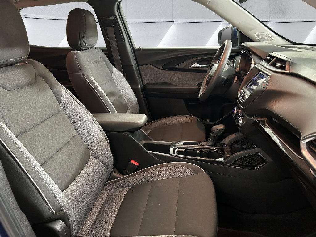 Used 2022 Blue Chevrolet LT image 13
