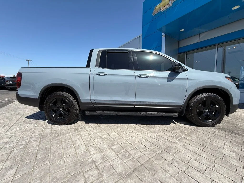 Used 2023 Gray Honda Black Edition image 16