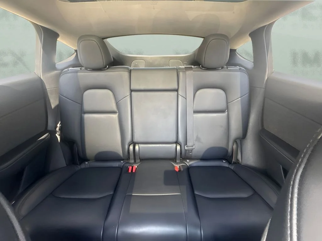 Used 2022 White Tesla Long Range image 12