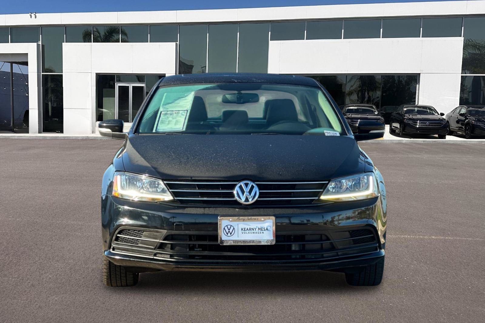 Used 2017 Black Volkswagen 1.4T SE image 8