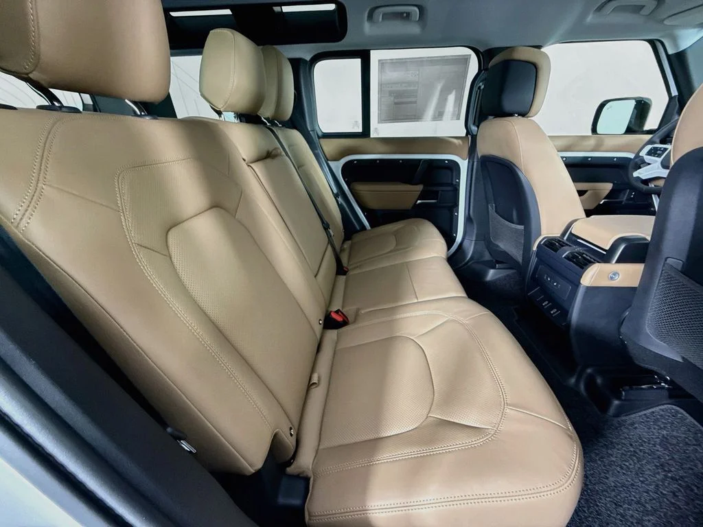 New 2026 Fuji White Land Rover S image 29