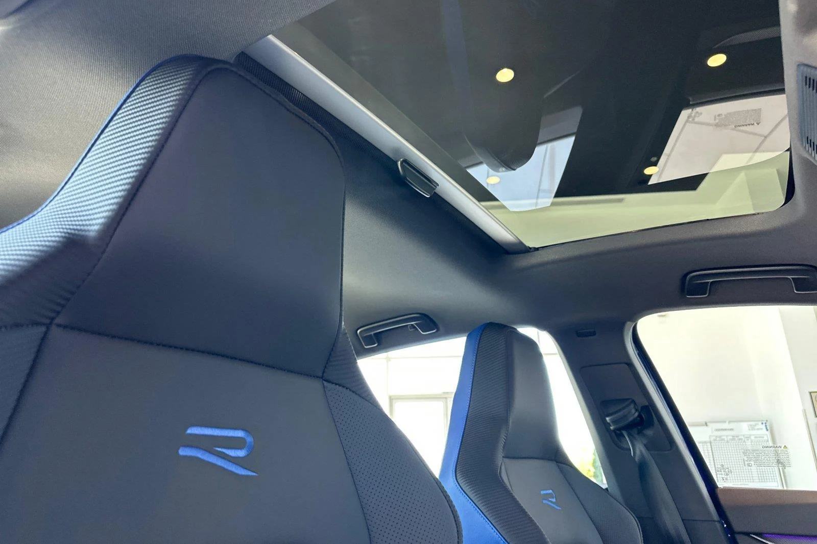 New 2026 Lapiz Blue Metallic Volkswagen 2.0T DSG image 17
