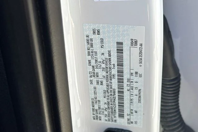 Used 2023 Oxford White Ford XLT image 32