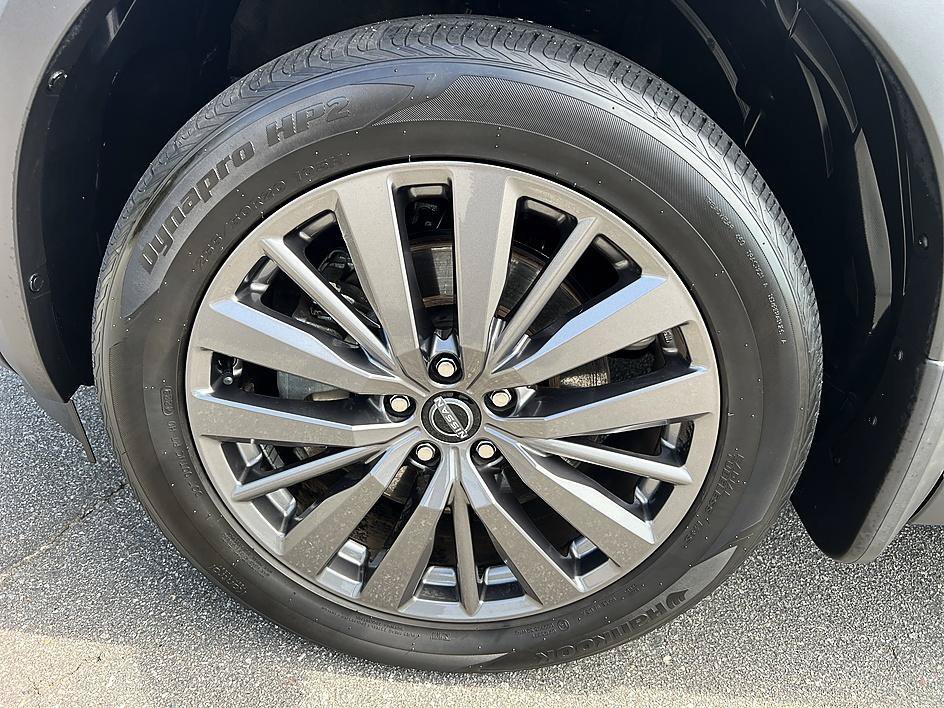 Used 2024 Gun Metallic Nissan SL image 9