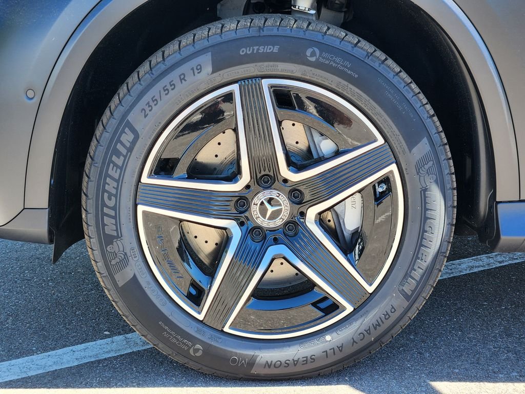 New 2026 MANUFAKTUR Graphite Grey Magno Mercedes-Benz GLC 300 COUPE 4MATIC® image 20