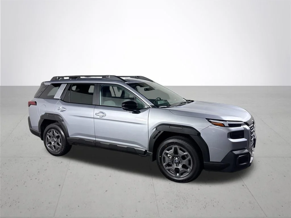 New 2026 ICE SILVER METALLIC Subaru Premium image 4