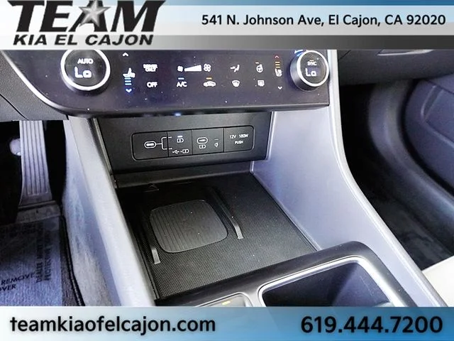 Used 2024 White Hyundai Limited image 31