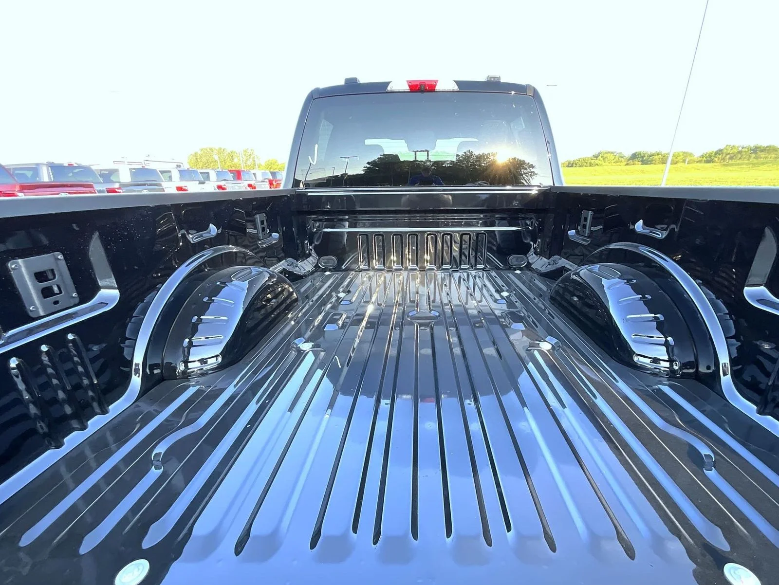 New 2026 Agate Black Metallic Ford XLT image 16