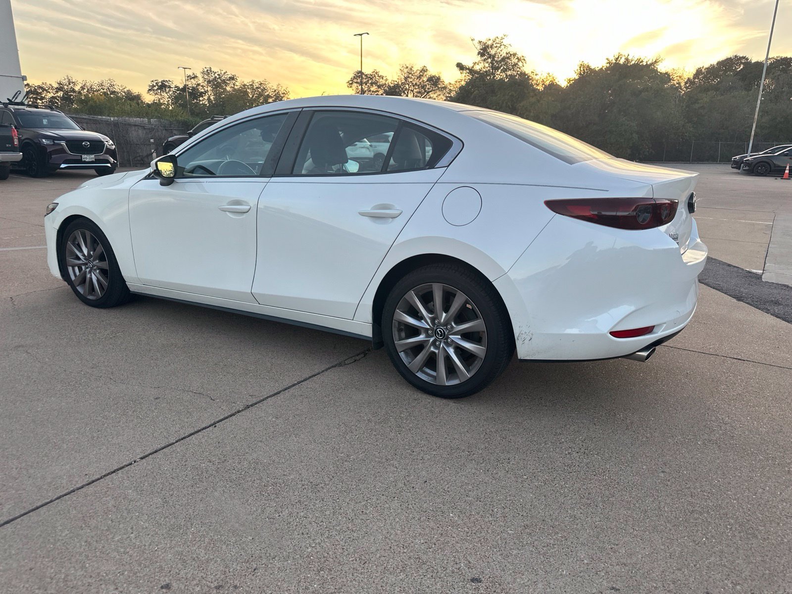 Certified Used 2020 Snowflake White Pearl Mazda Select image 5