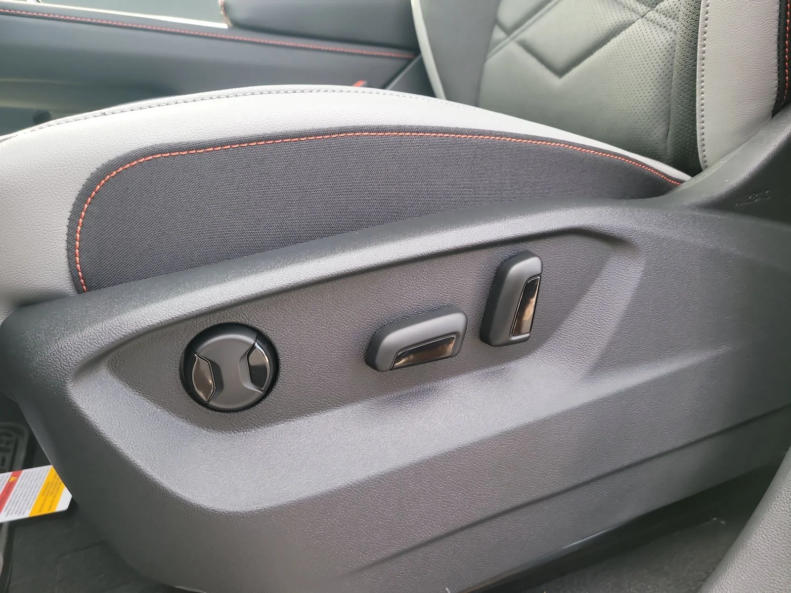 New 2026 Pure Gray Volkswagen 2.0T Peak Edition image 19