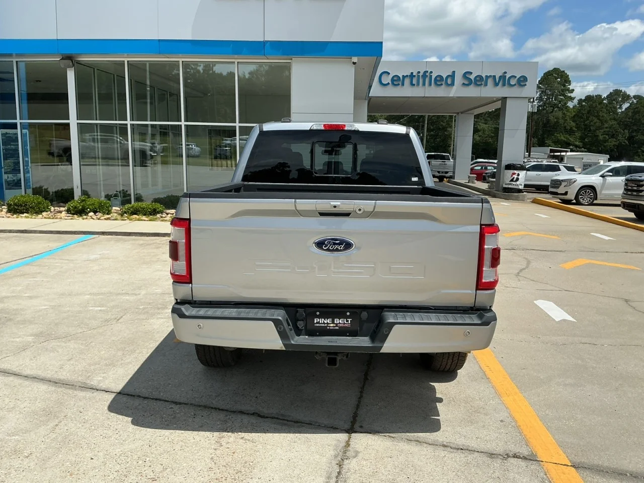 Used 2022 Grey Ford XL image 6