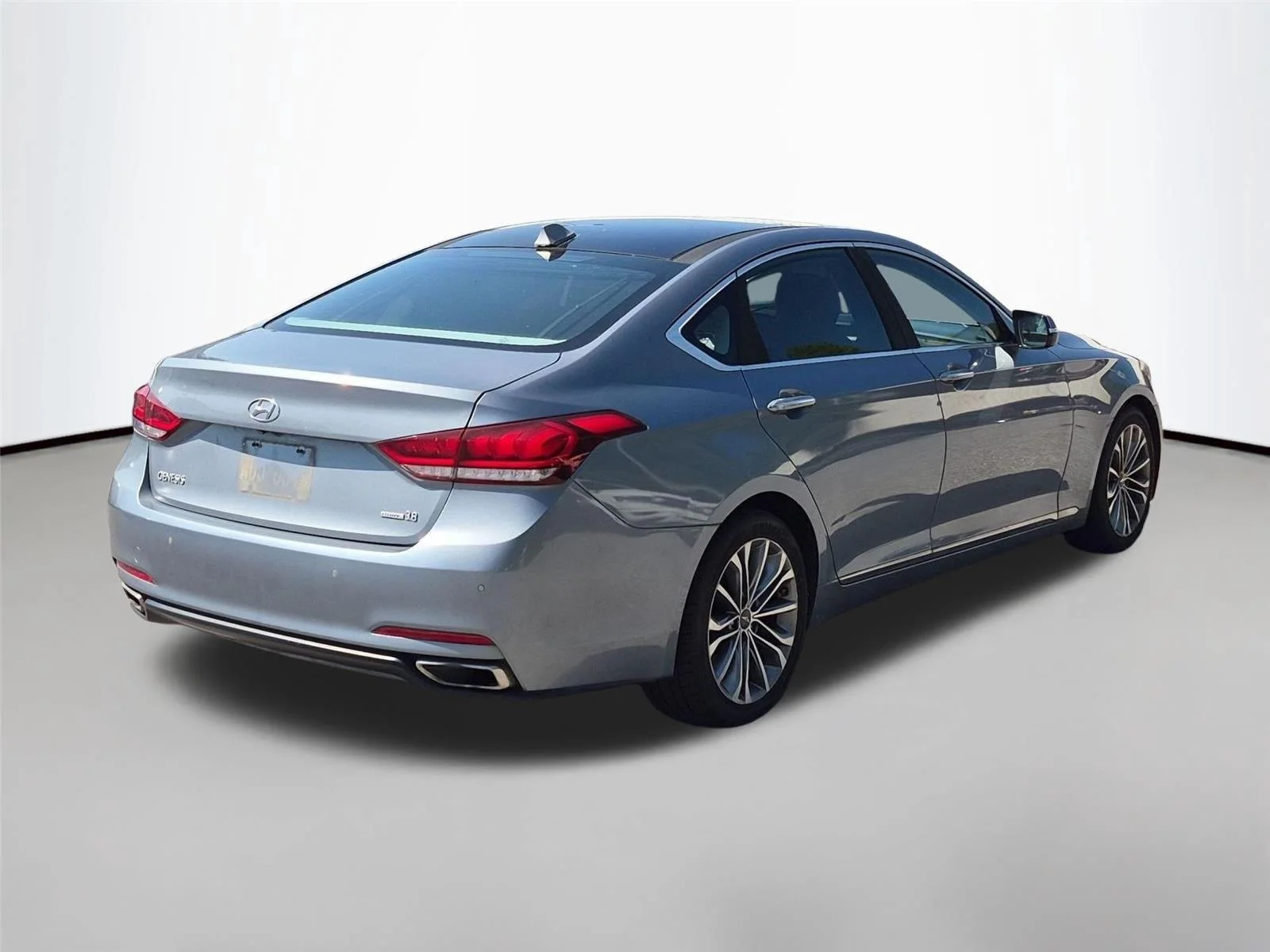 Used 2016 Parisian Gray Hyundai 3.8L image 5