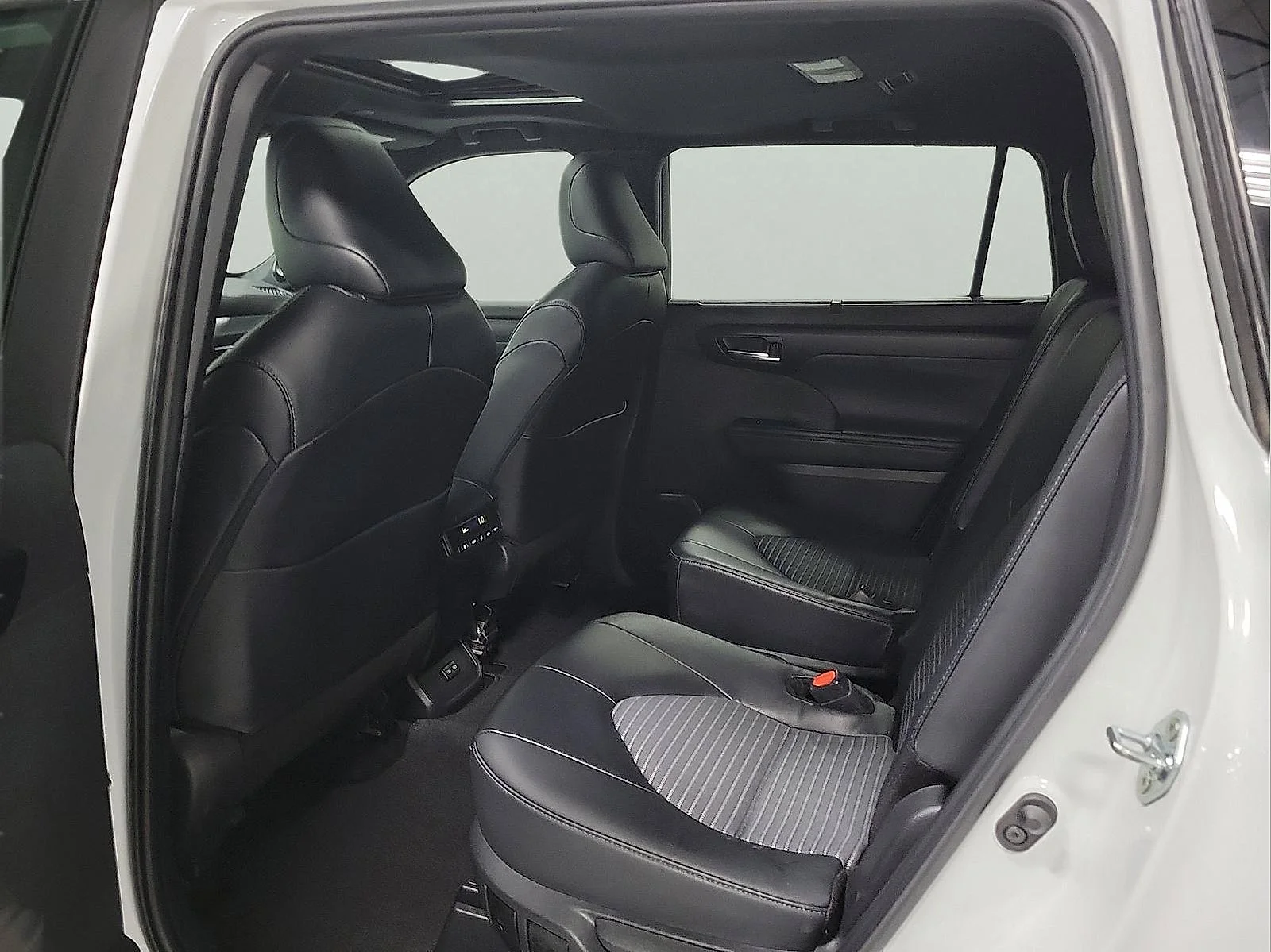 Certified Used 2025 White Toyota XSE image 8