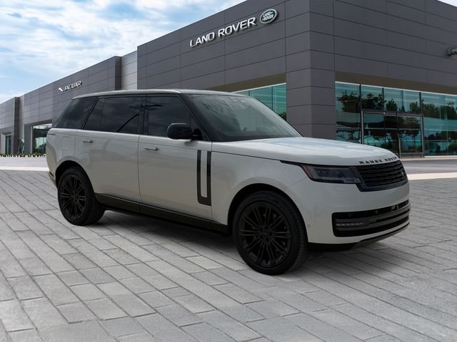 Certified Used 2026  Land Rover SE image 7