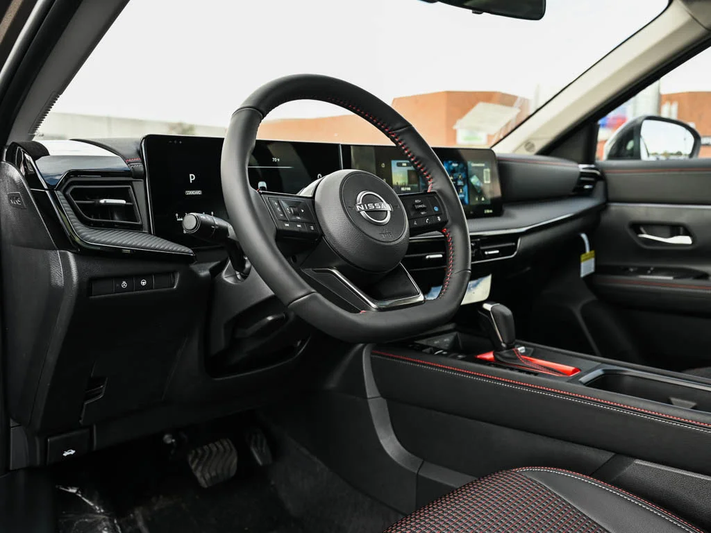 New 2026 Yuzu Yellow Metallic / Super Black Two-tone Nissan SR image 17