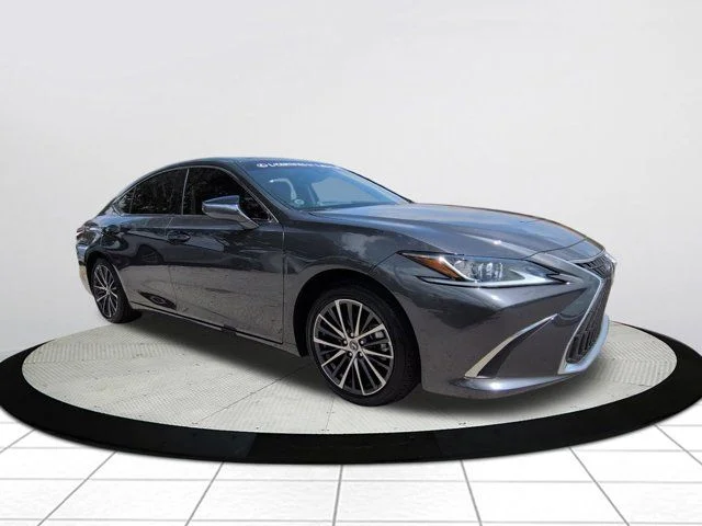 2025 Lexus ES