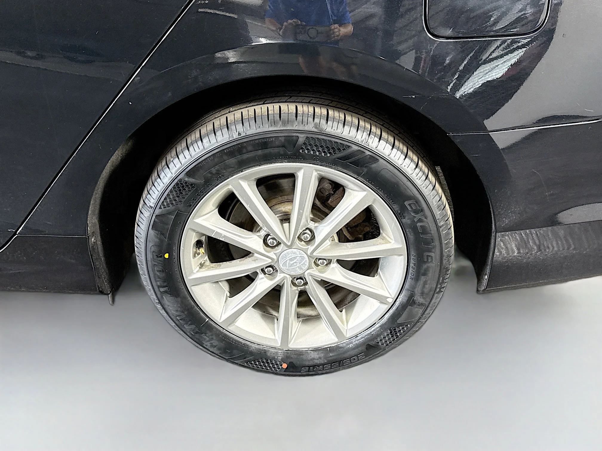 Used 2018 Phantom Black Hyundai SE image 32