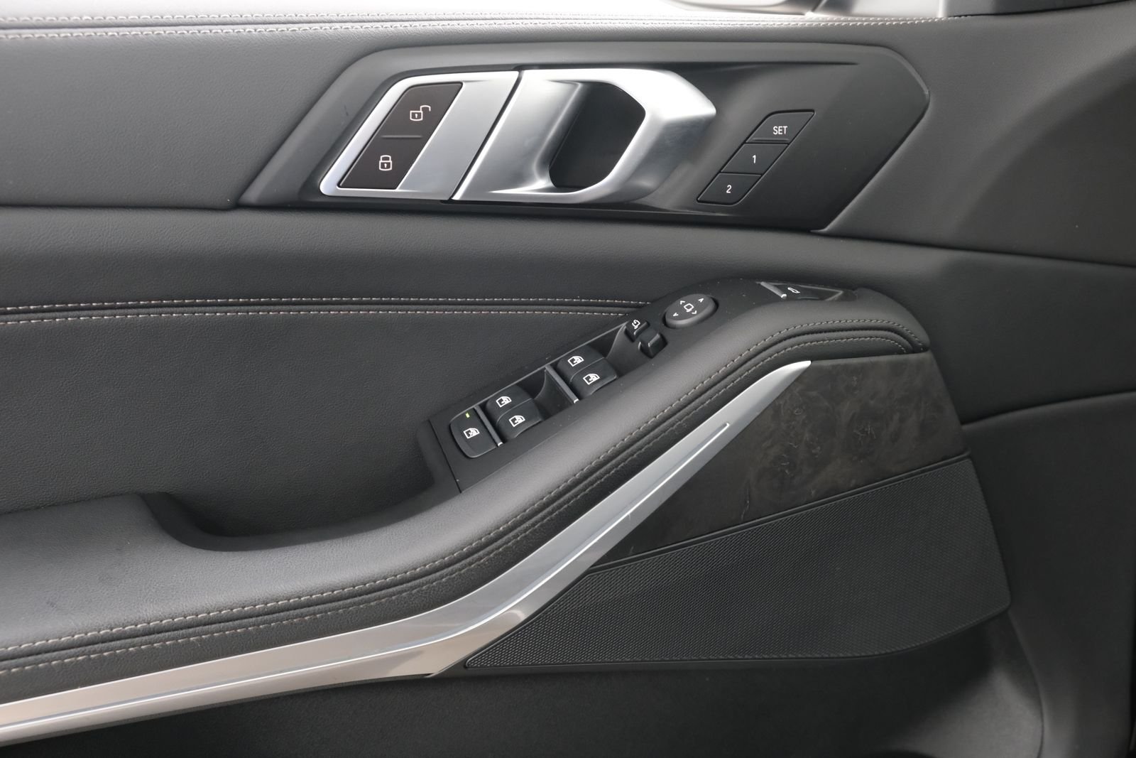 Certified Used 2024 Black Sapphire Metallic BMW xDrive40i image 24