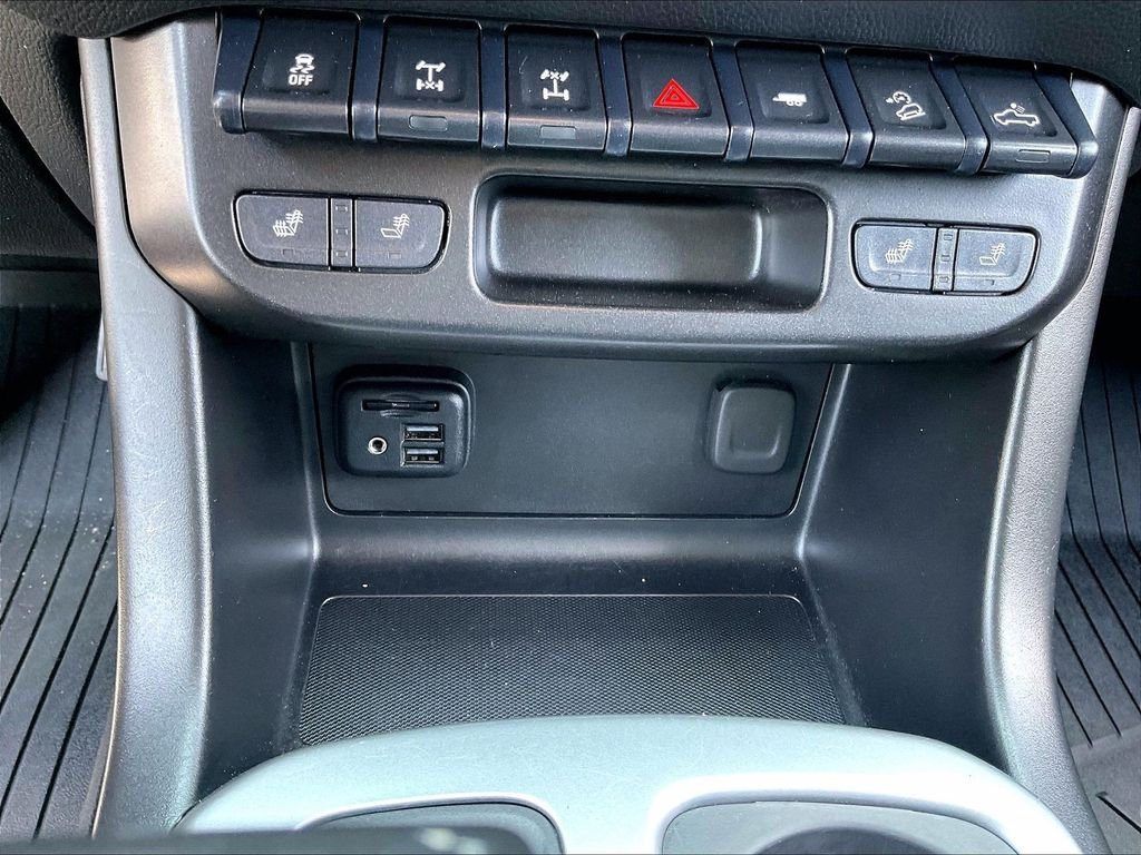 Used 2021 Black Chevrolet ZR2 image 12