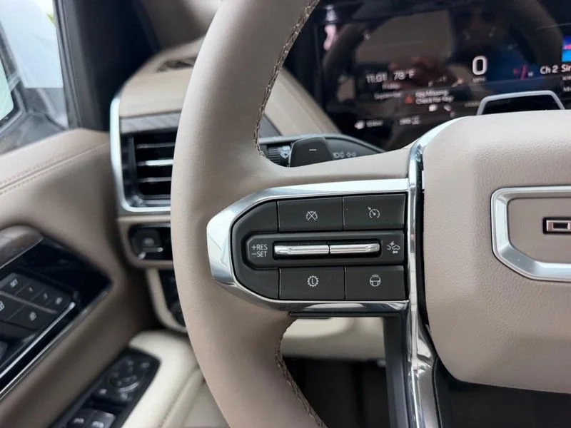 2026 GMC Yukon Denali - Photo 15