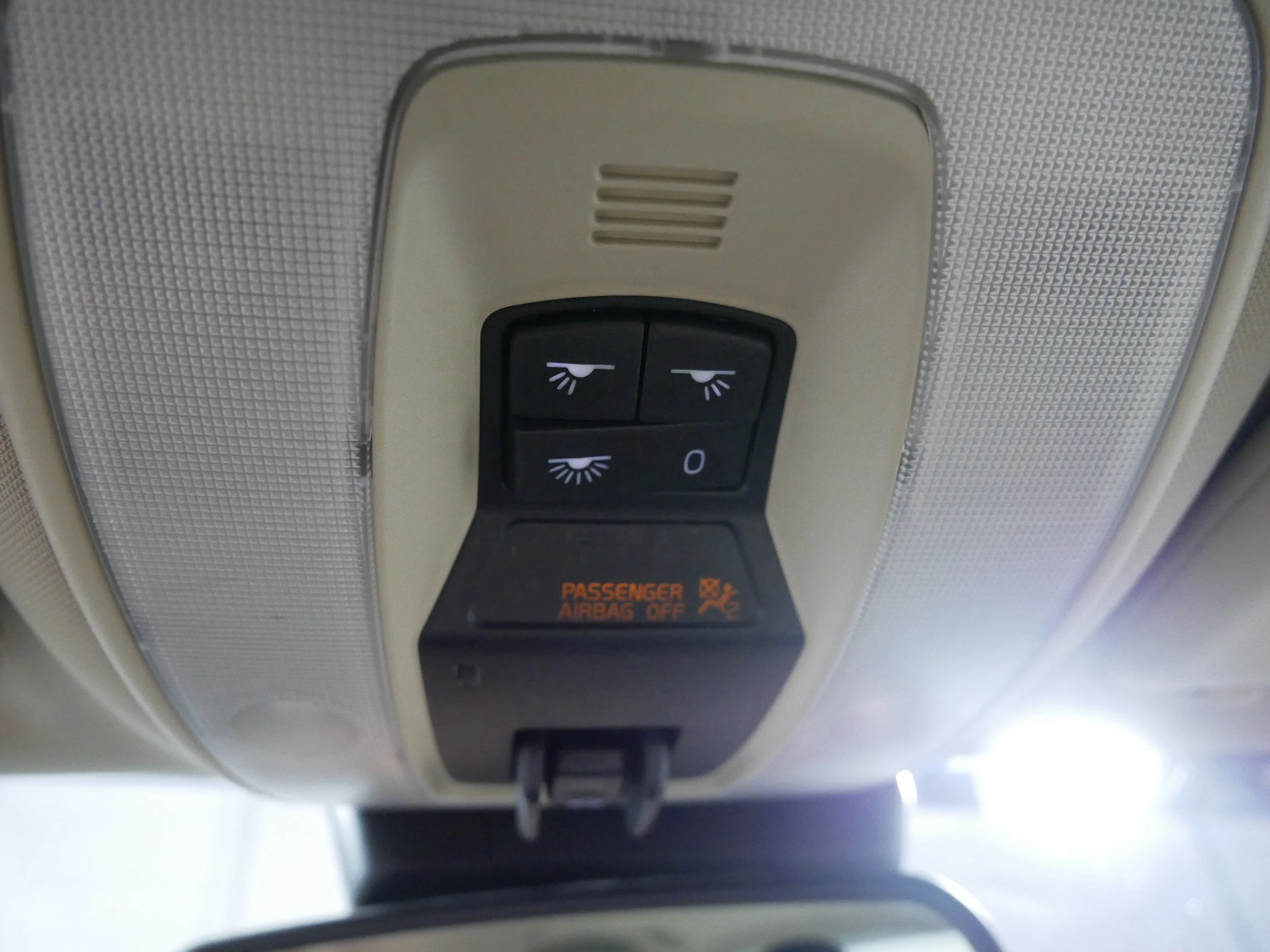 Used 2014 Seashell Metallic Volvo T5 image 31