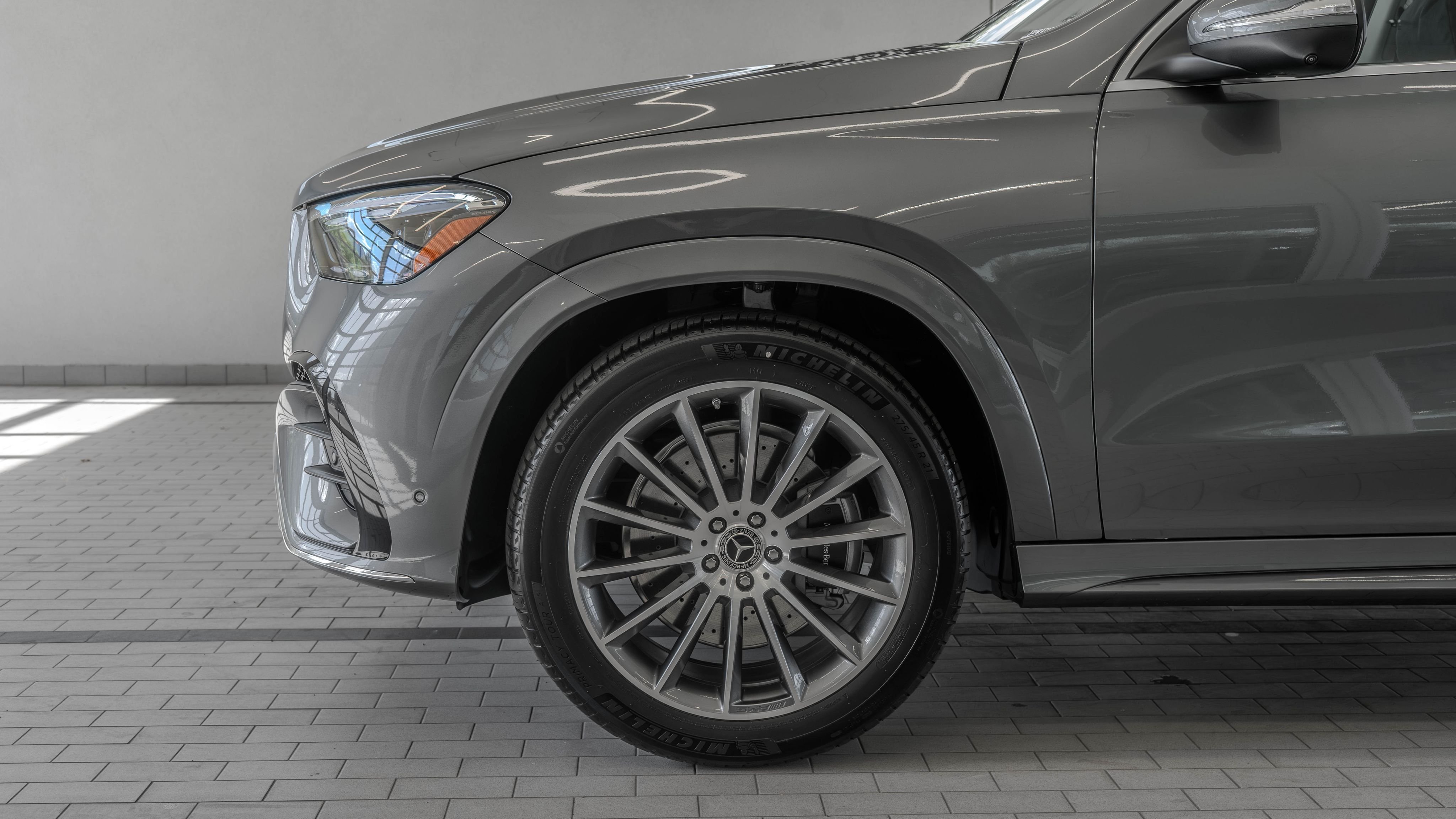 New 2026 Selenite Grey Metallic Mercedes-Benz GLE 450 image 4