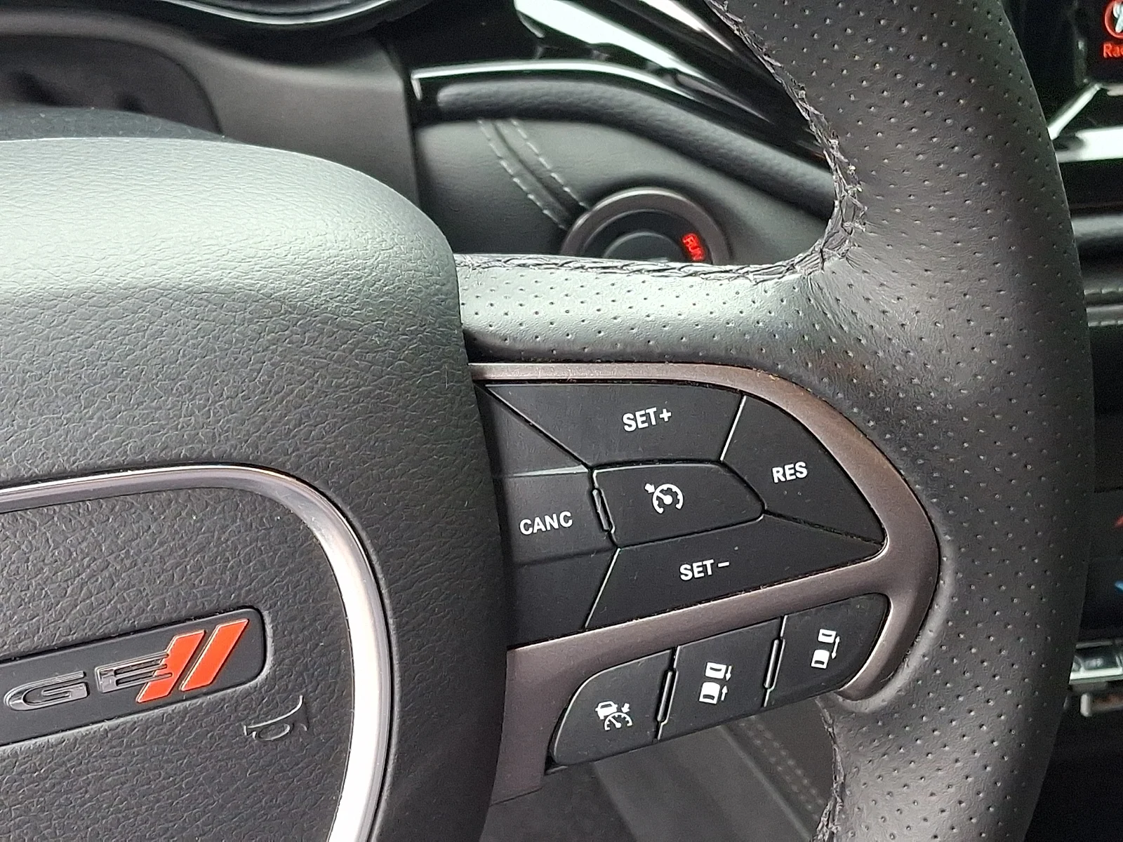 Used 2023 Red Dodge SXT image 21