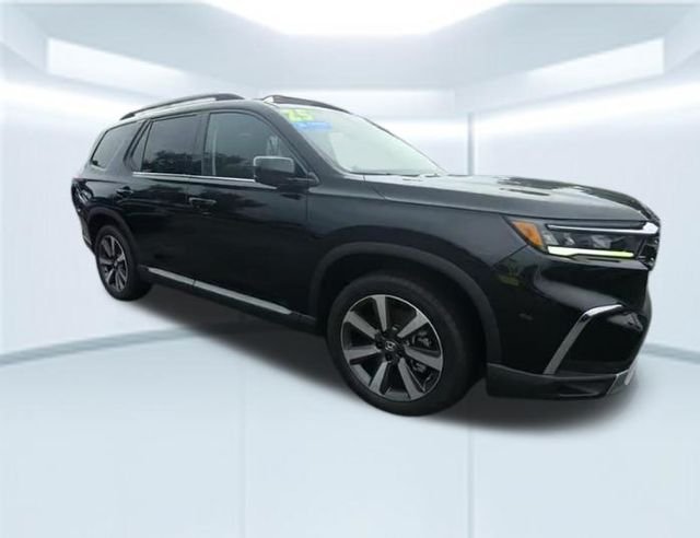 Used 2025 Black Honda Touring image 5