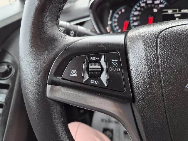 2022 Chevrolet Trax LT - Photo 18