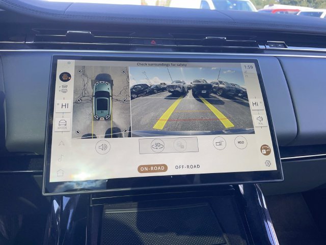 Used 2025 Silver Land Rover SE image 29