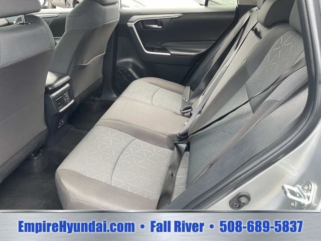 Used 2025 Silver Sky Metallic Toyota XLE image 15